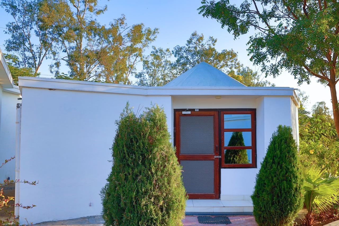 Gulmohar Sariska Resort Bairat Экстерьер фото