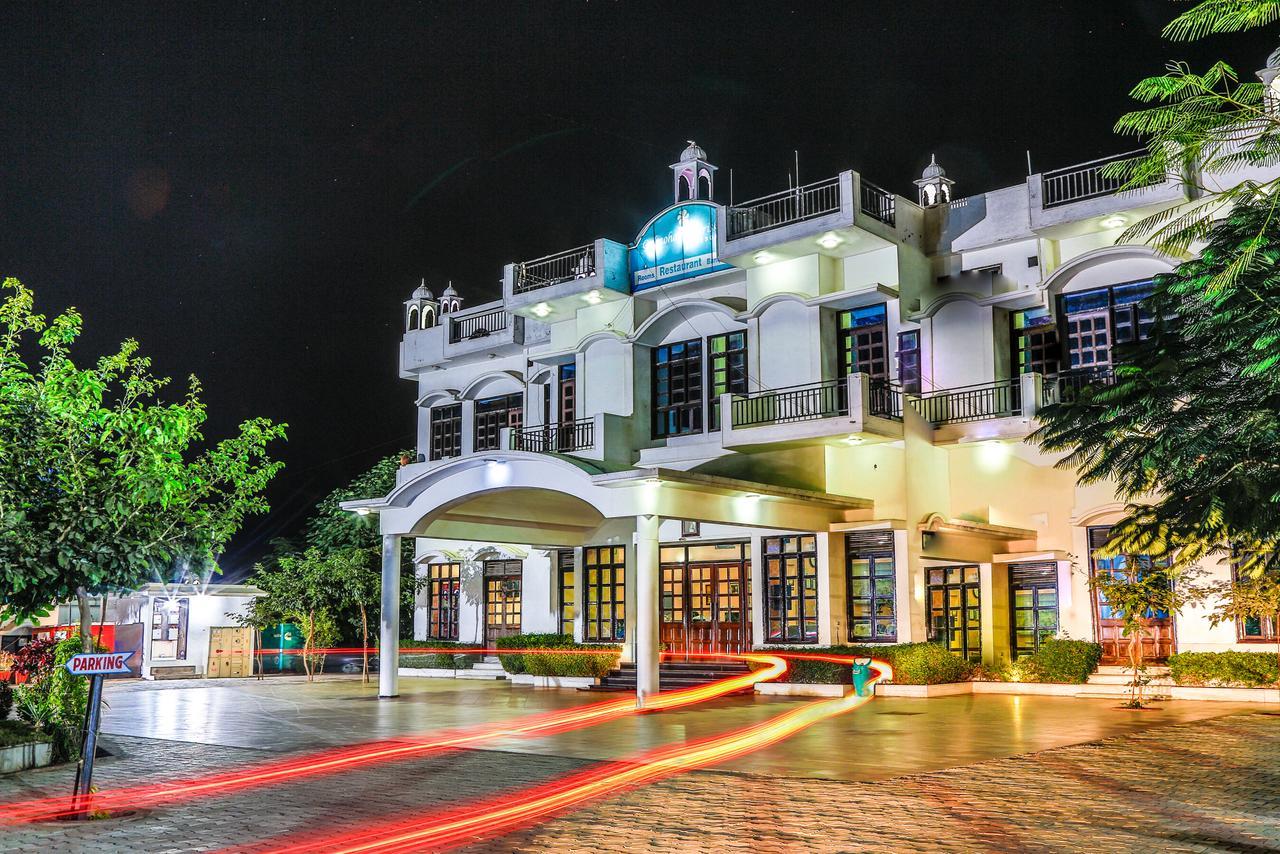 Gulmohar Sariska Resort Bairat Экстерьер фото